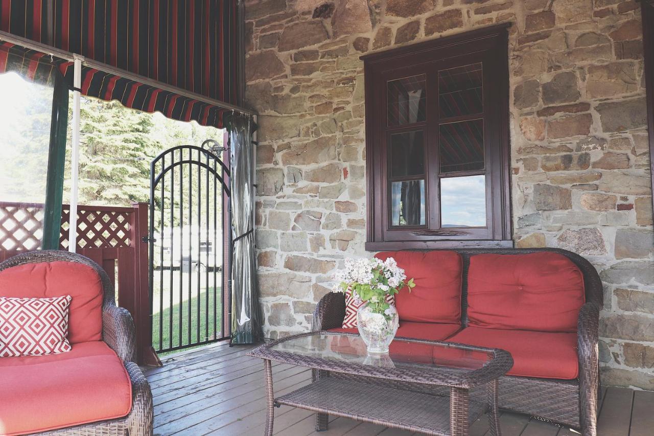 Domaine Steinbach Cidrerie B&B Distillerie St-Pierre-de-l'Île-d'Orléans Esterno foto
